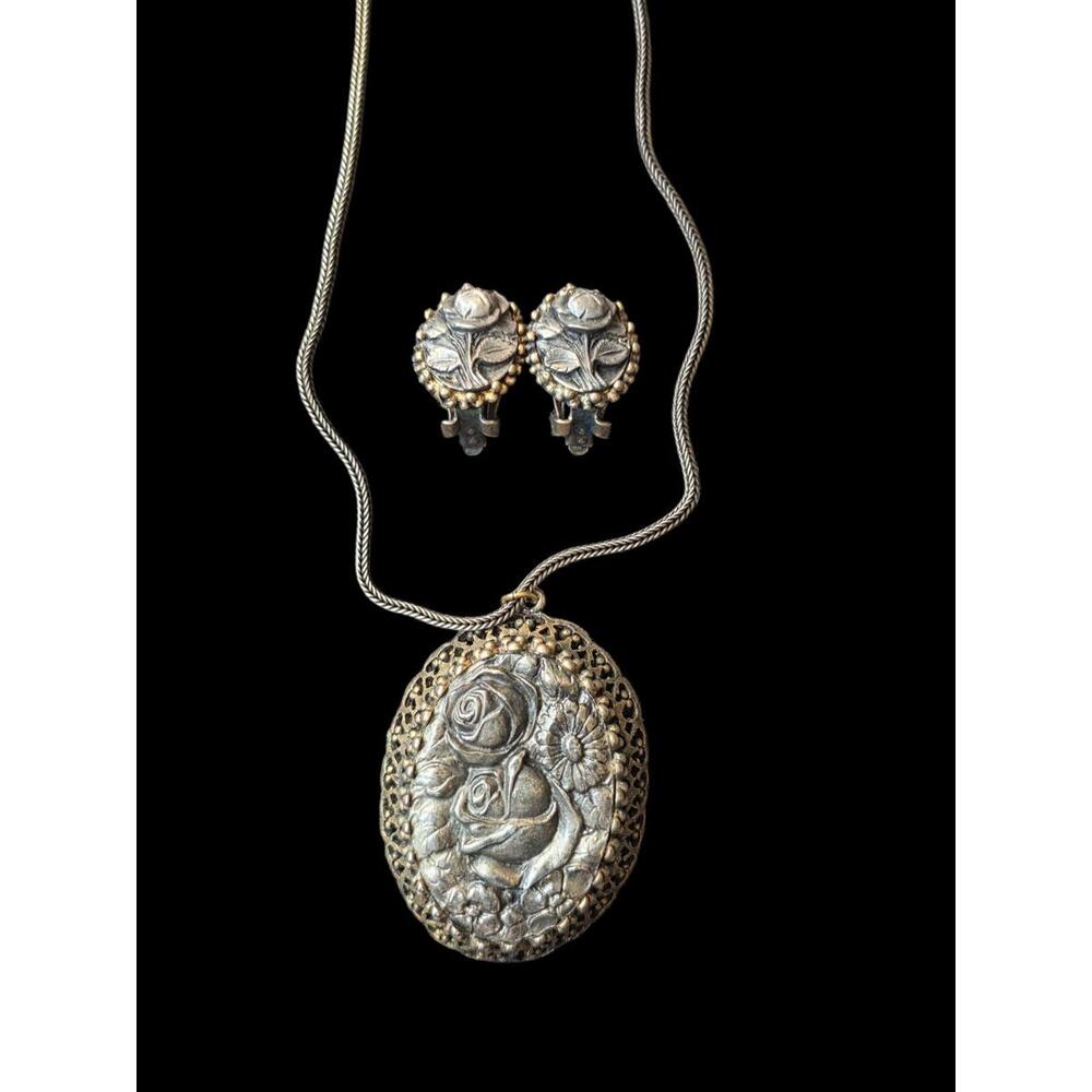 Vintage 1950s Silver Tone Rose Pewter Pendant Necklace & Clip-On Earrings Set